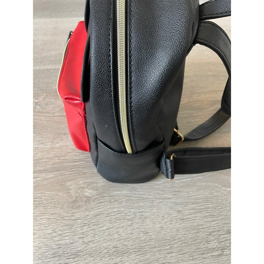 Danielle Nicole/Disney’s Mickey Mouse mini backpack - Picture 7 of 11